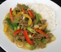 Pandestegt kylling m/bulgur og yoghurtdressing
